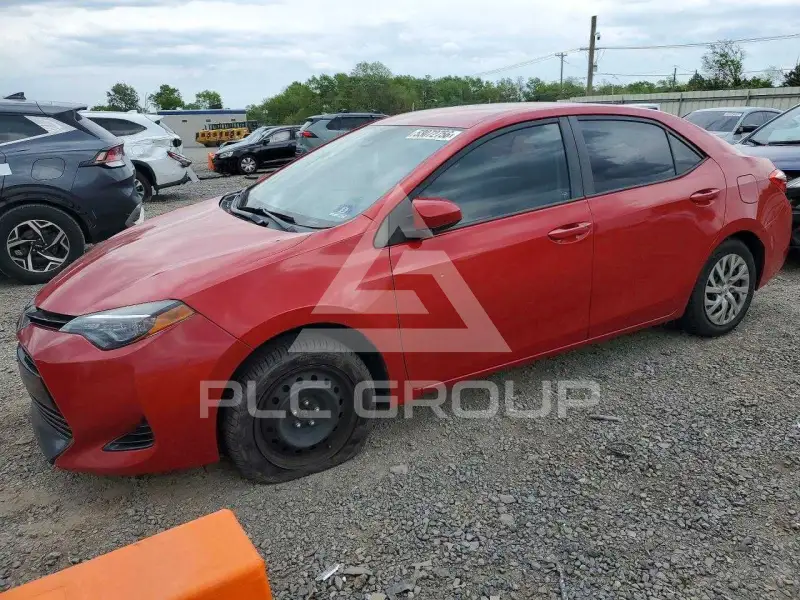 2017 Toyota COROLLA фото