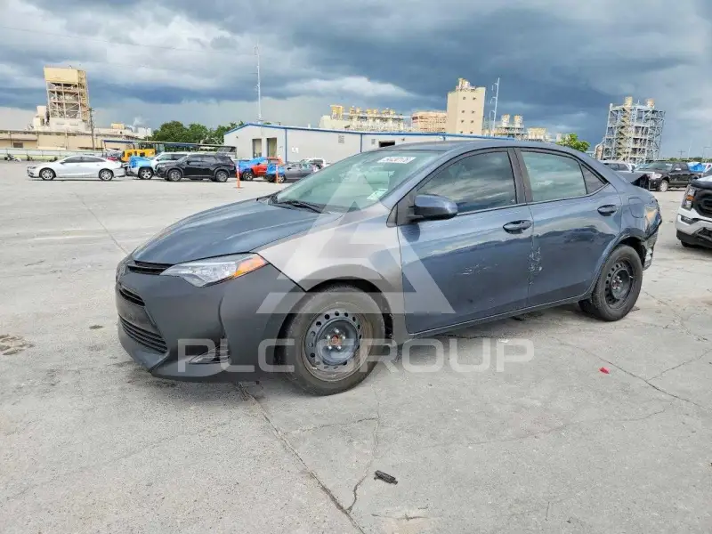 2017 Toyota COROLLA фото