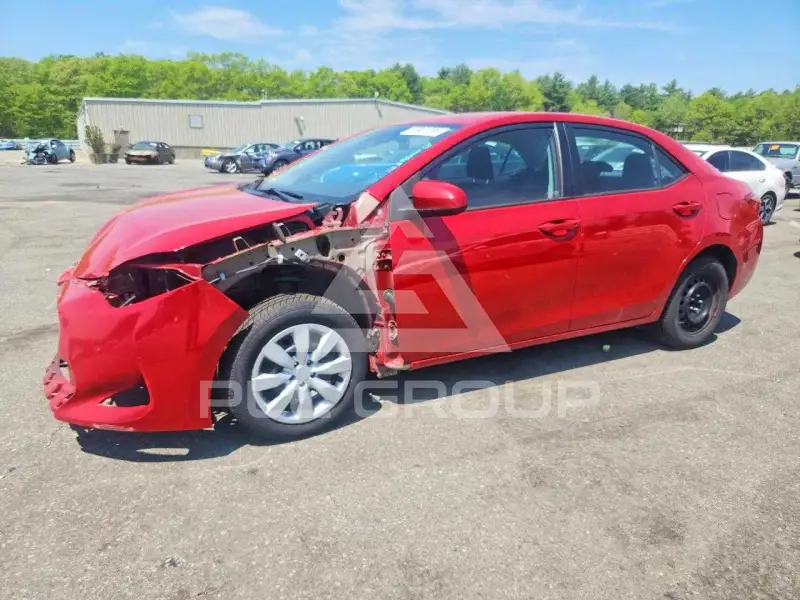 2017 Toyota COROLLA фото