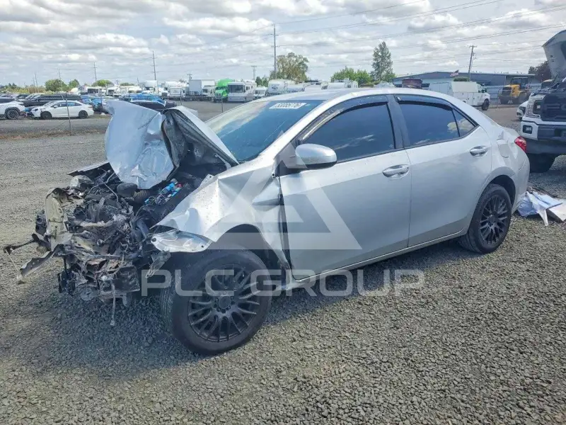 2017 Toyota COROLLA фото