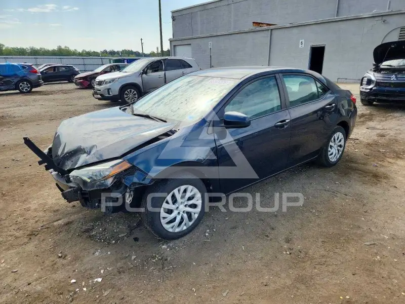 2017 Toyota COROLLA фото