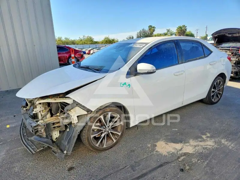 2017 Toyota COROLLA фото