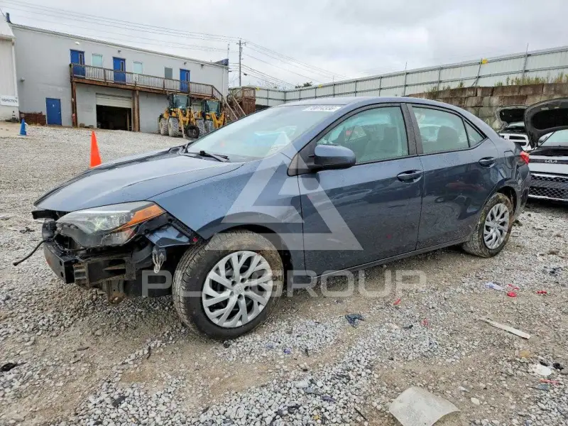 2017 Toyota COROLLA фото