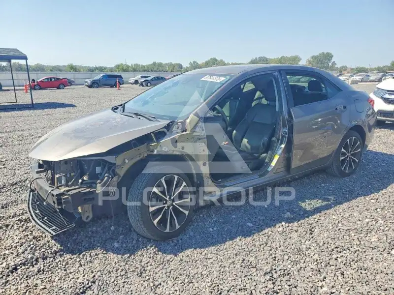 2017 Toyota COROLLA фото