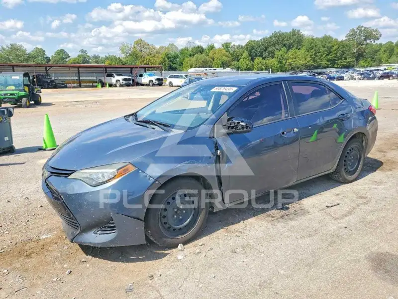 2017 Toyota COROLLA фото