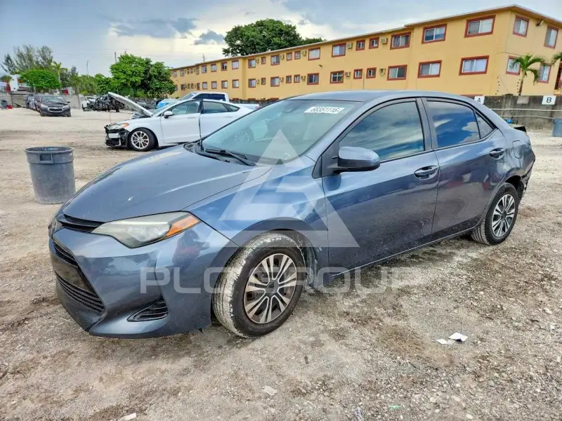 2017 Toyota COROLLA фото