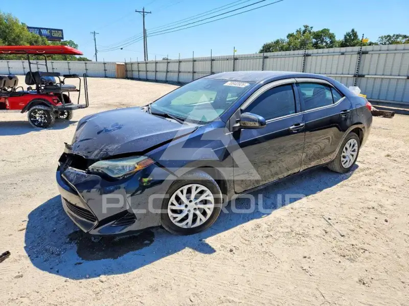 2017 Toyota COROLLA фото