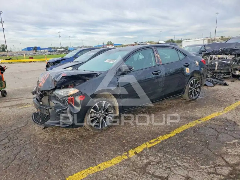 2017 Toyota COROLLA фото