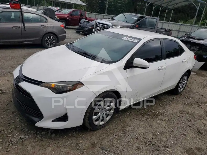2017 Toyota COROLLA фото