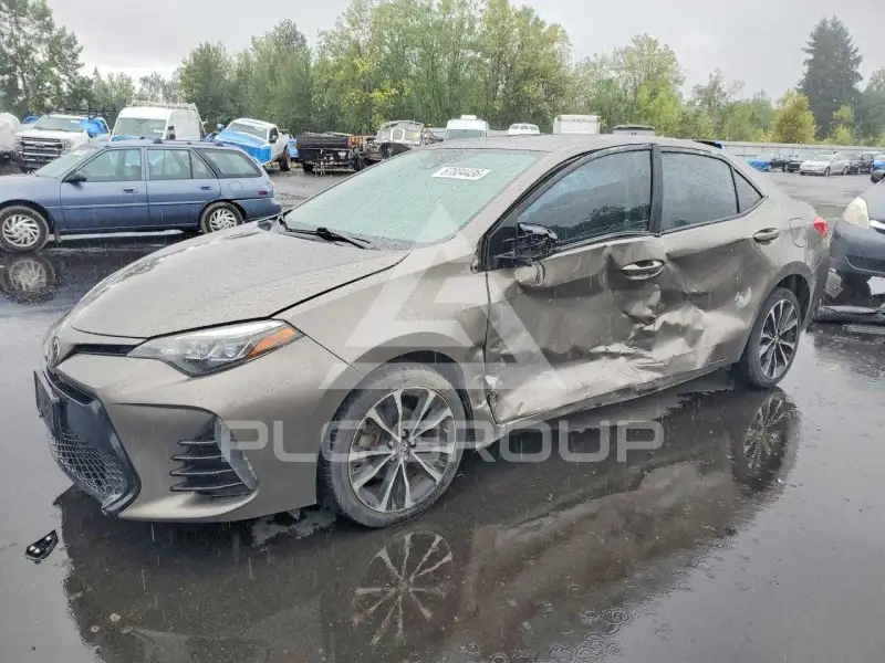 2017 Toyota COROLLA фото