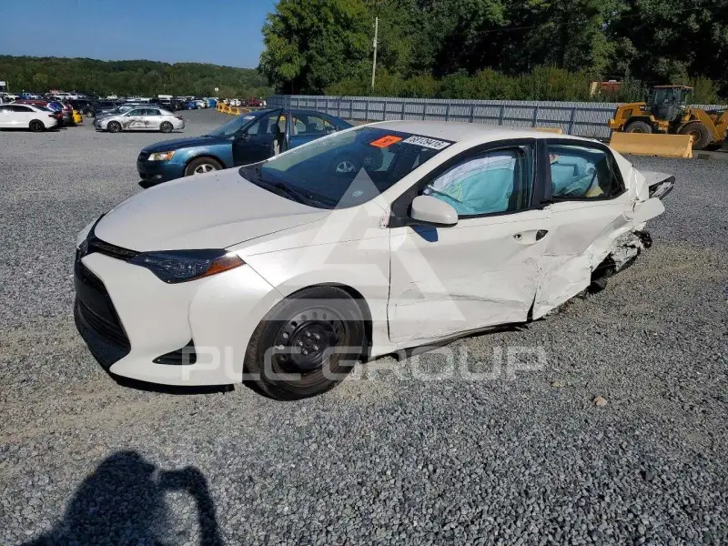 2017 Toyota COROLLA фото