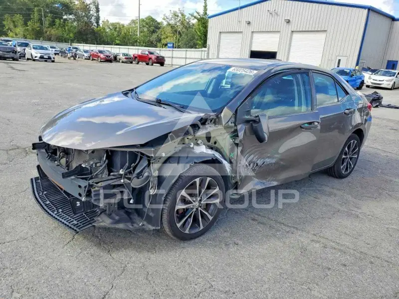 2017 Toyota COROLLA фото