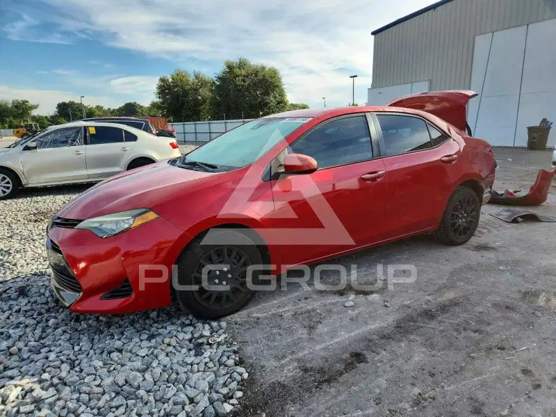 2017 Toyota COROLLA фото