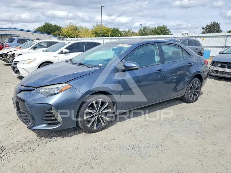2017 Toyota COROLLA фото
