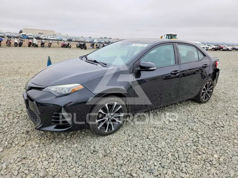 2017 Toyota COROLLA фото