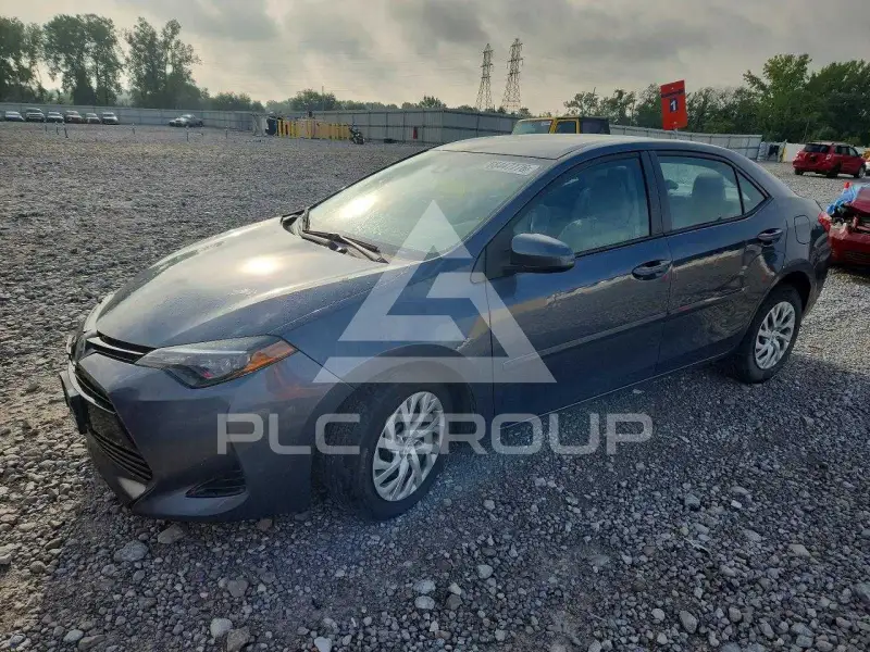 2017 Toyota COROLLA фото