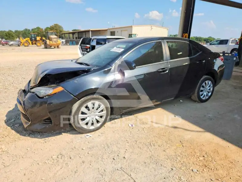 2017 Toyota COROLLA фото