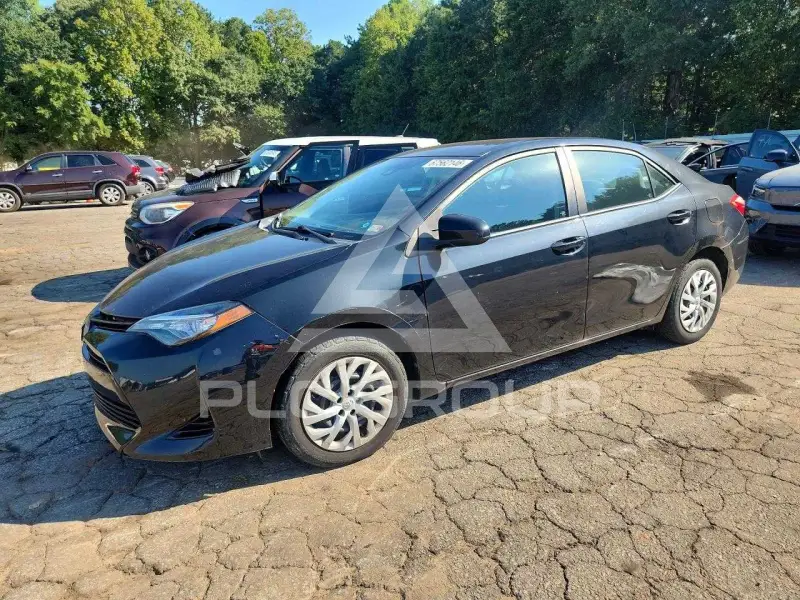 2017 Toyota COROLLA фото