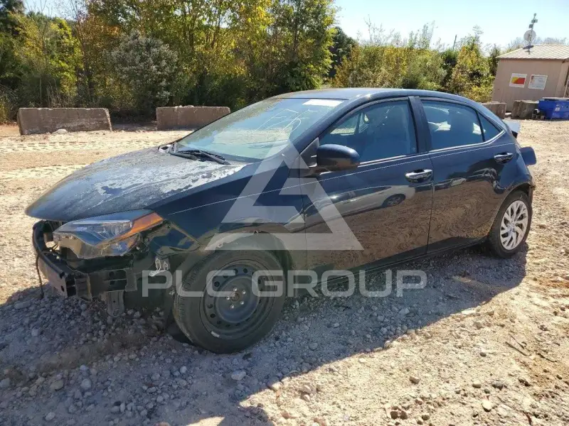2017 Toyota COROLLA фото