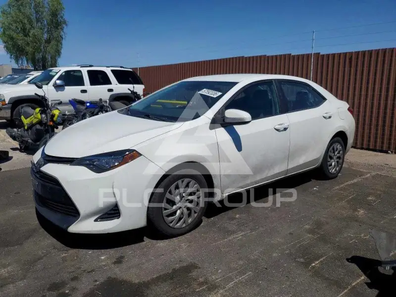 2017 Toyota COROLLA фото
