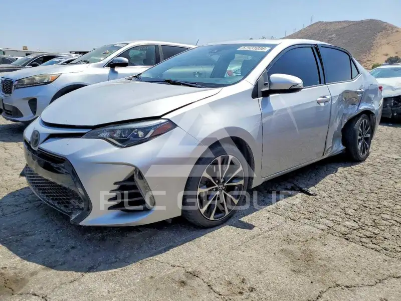 2017 Toyota COROLLA фото