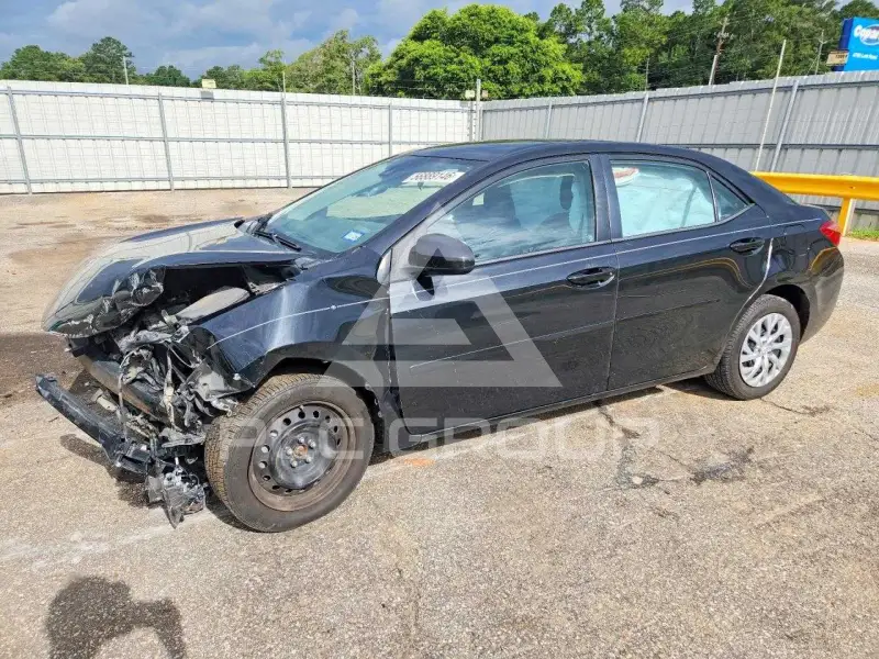 2017 Toyota COROLLA фото