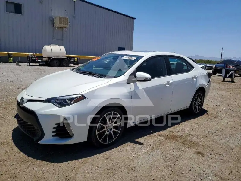 2017 Toyota COROLLA фото
