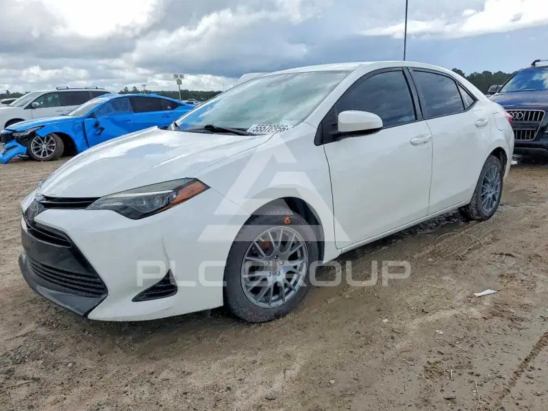 2017 Toyota COROLLA фото