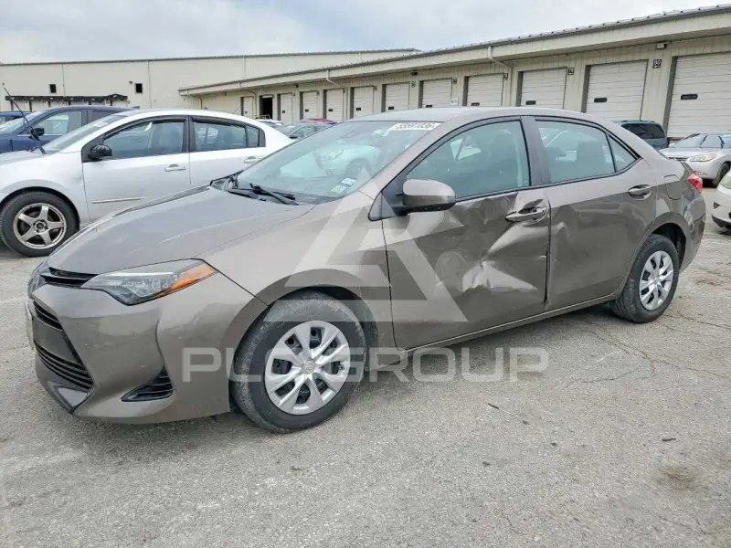 2017 Toyota COROLLA фото