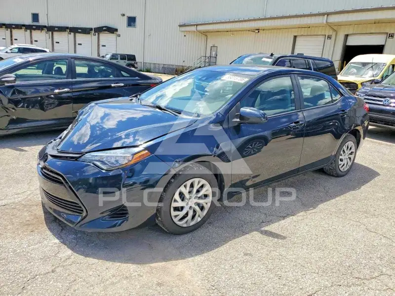 2017 Toyota COROLLA фото