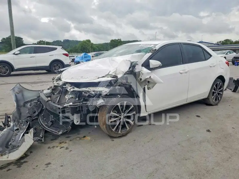 2017 Toyota COROLLA фото