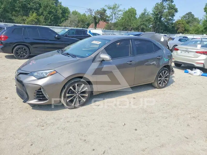 2017 Toyota COROLLA фото