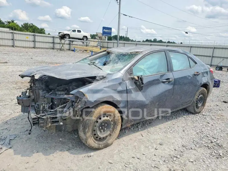 2017 Toyota COROLLA фото