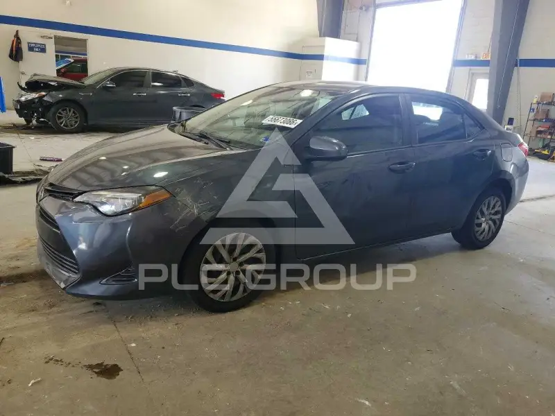 2017 Toyota COROLLA фото