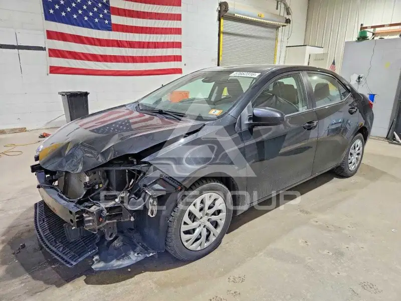 2017 Toyota COROLLA photo