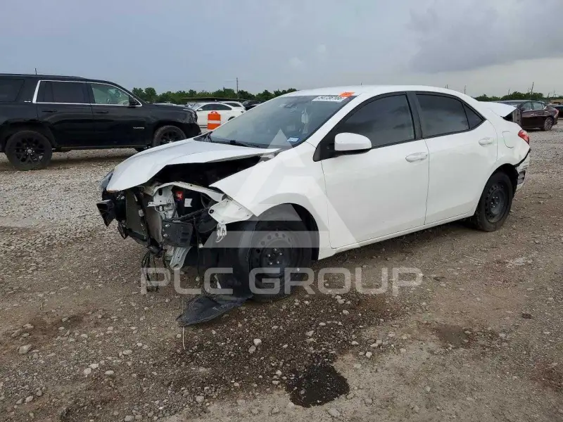 2017 Toyota COROLLA фото