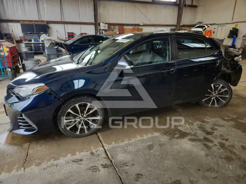 2017 Toyota COROLLA фото