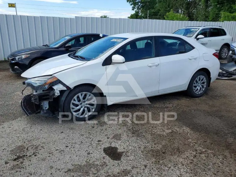 2017 Toyota COROLLA фото