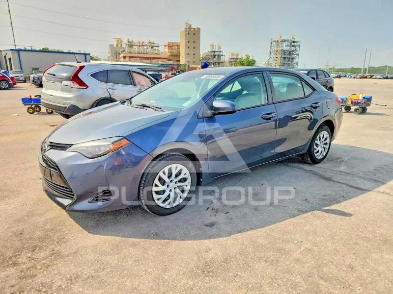 2017 Toyota COROLLA фото
