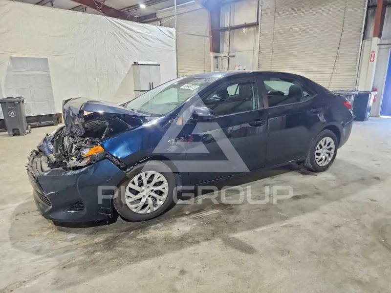 2017 Toyota COROLLA фото