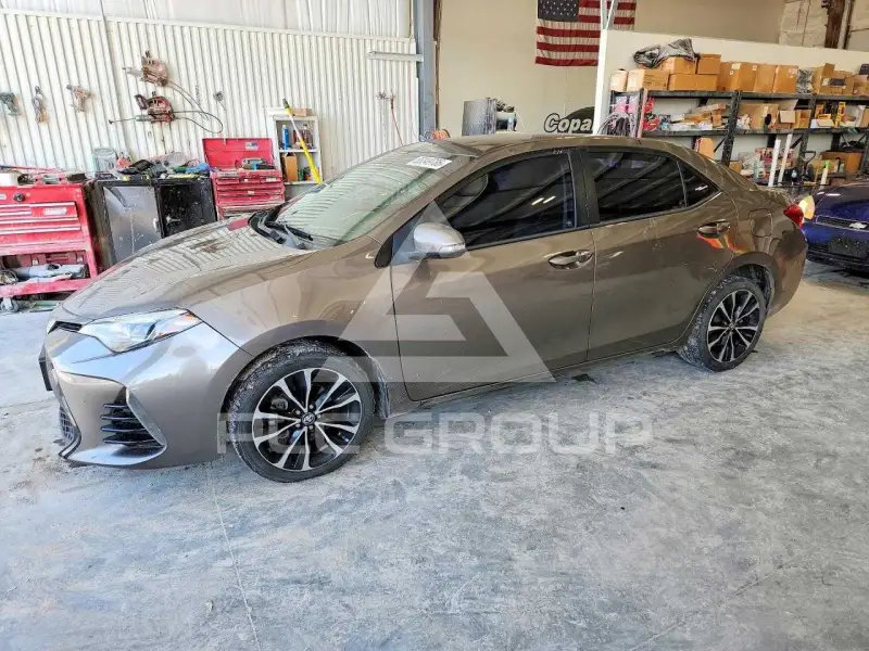 2017 Toyota COROLLA фото