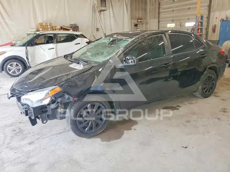 2017 Toyota COROLLA фото
