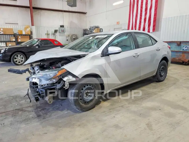 2017 Toyota COROLLA фото