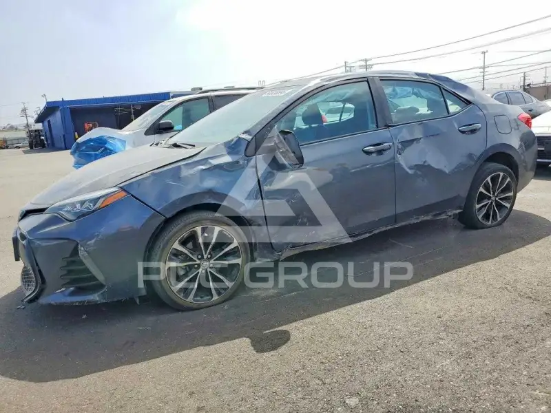 2017 Toyota COROLLA фото