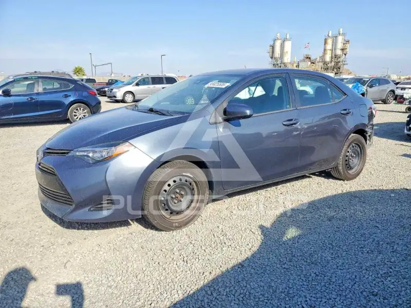 2017 Toyota COROLLA фото