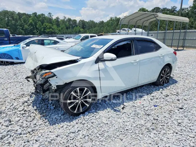 2017 Toyota COROLLA фото
