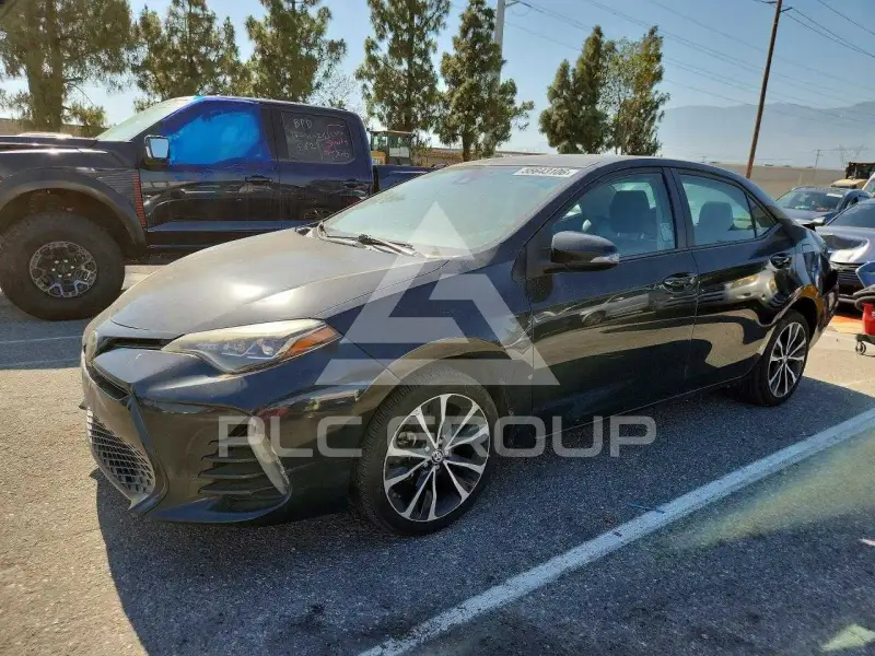 2017 Toyota COROLLA фото
