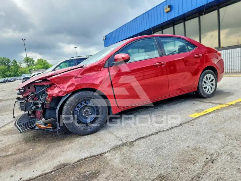 2017 Toyota COROLLA фото