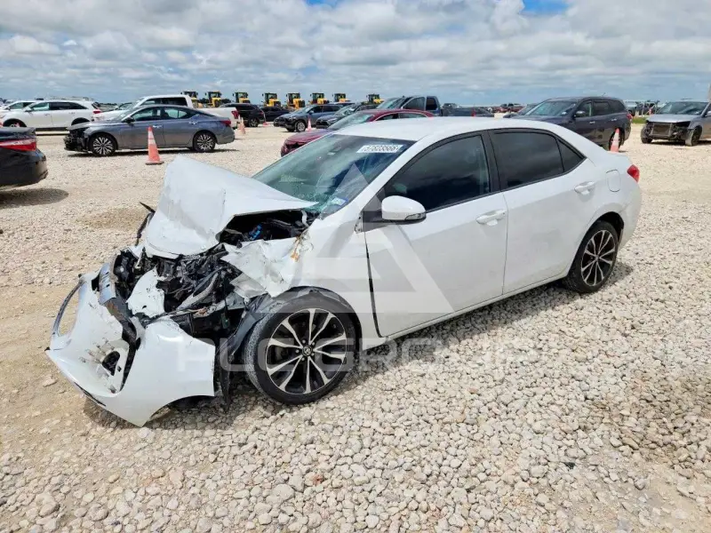 2017 Toyota COROLLA фото