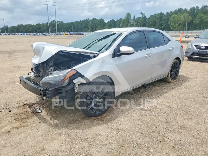 2017 Toyota COROLLA фото